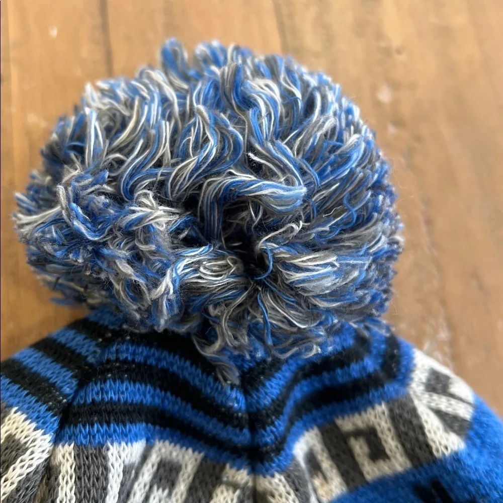 The North Face Kids llama knit beanie 12-24 months knit Pom Pom